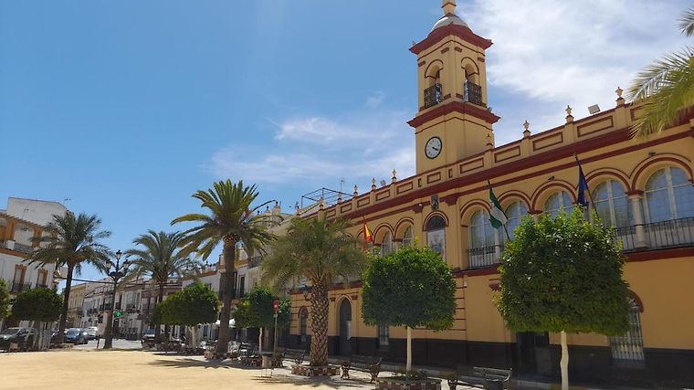 APARTAMENTO CORREDERA CASA DE PUEBLO EN CASCO HIST RICO EL